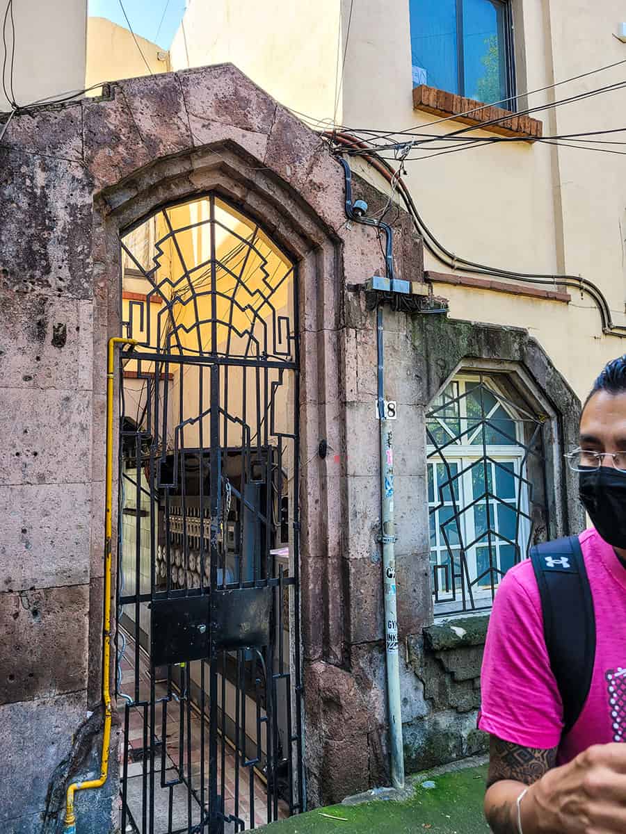 The BEST Free Mexico City Walking Tour An HONEST Take On Estacion