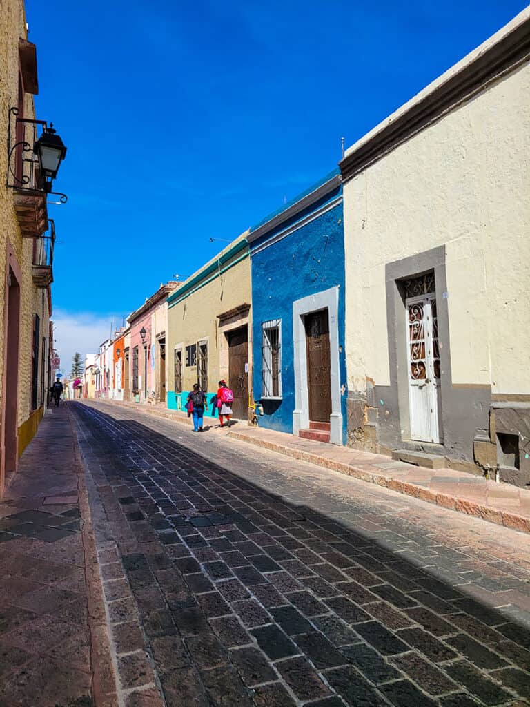 Driving in Querétaro can be a challenge with the colonial roads so it's best to keep your car out of centro.